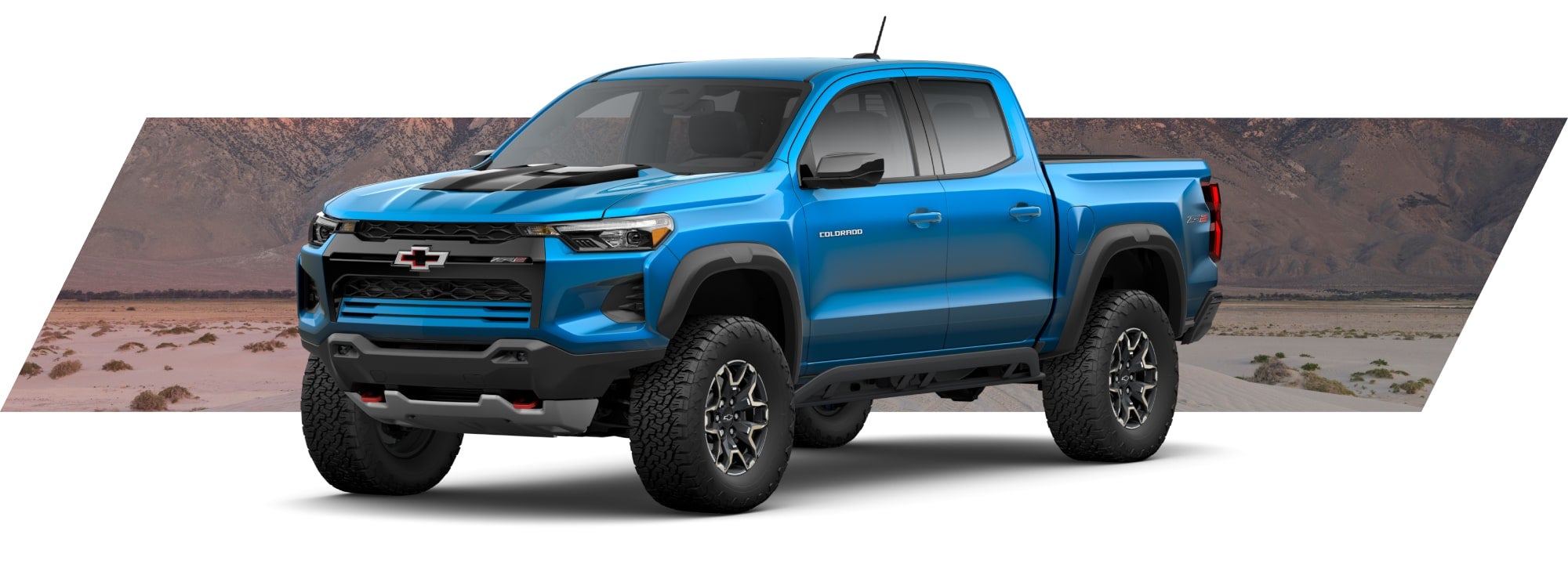 a blue 2025 chevrolet colorado